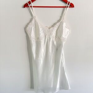Vintage White Lace Lingerie – Rose Passion Nightgown with Criss-Cross Spaghetti
